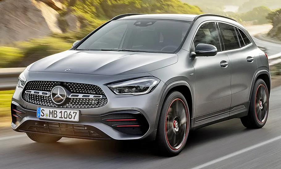 Mercedes GLA (2020) Mercedes GLA (2020)