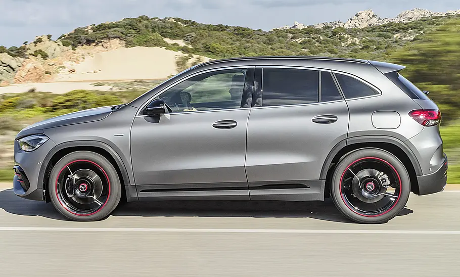 Mercedes GLA (2020) Mercedes GLA (2020)