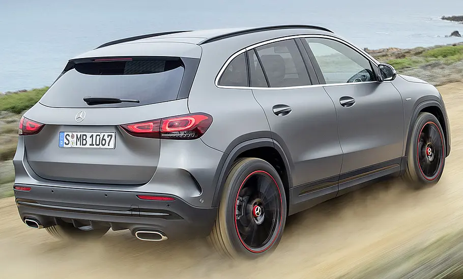 Mercedes GLA (2020) Mercedes GLA (2020)