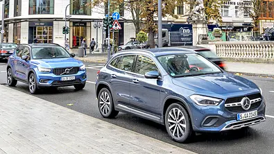 Volvo XC40 T4 Recharge/Mercedes GLA 250 e - Foto: Aleksander Perkovic/Frank Ratering