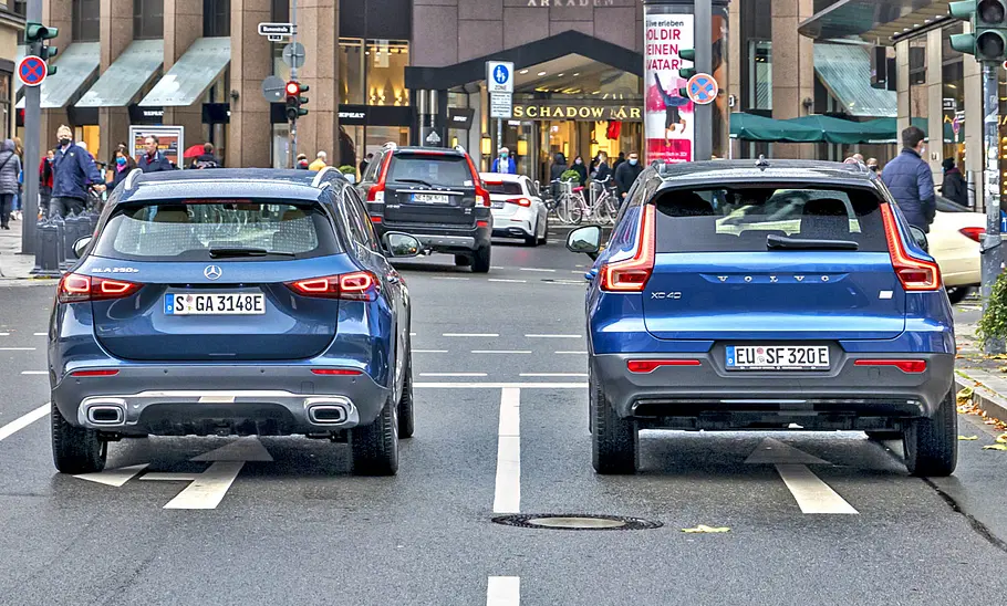 Mercedes GLA 250 e/Volvo XC40 T4 Recharge