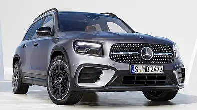 Mercedes GLB Facelift (2023); stehend; SUV; Außenansicht; Frontansicht - Foto: Mercedes