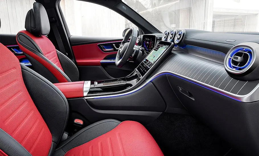 Mercedes GLC Die vorderen Sitze des Mercedes GLC.