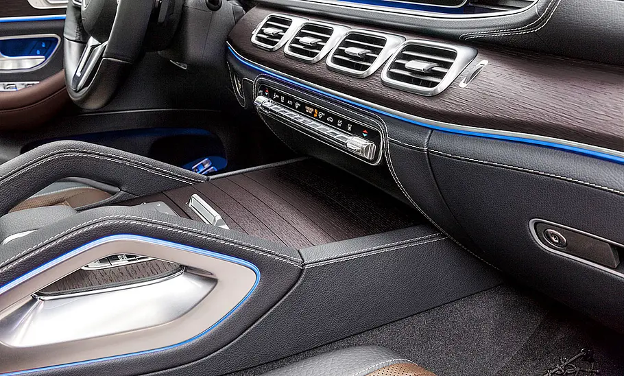 Mercedes GLE (2018) Mercedes GLE (2018)