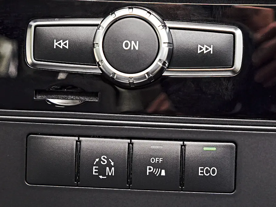 Mercedes GLK 250 4Matic 250 BlueTEC 4Matic Vergleich Bilder technische Daten Star-Stopp-System