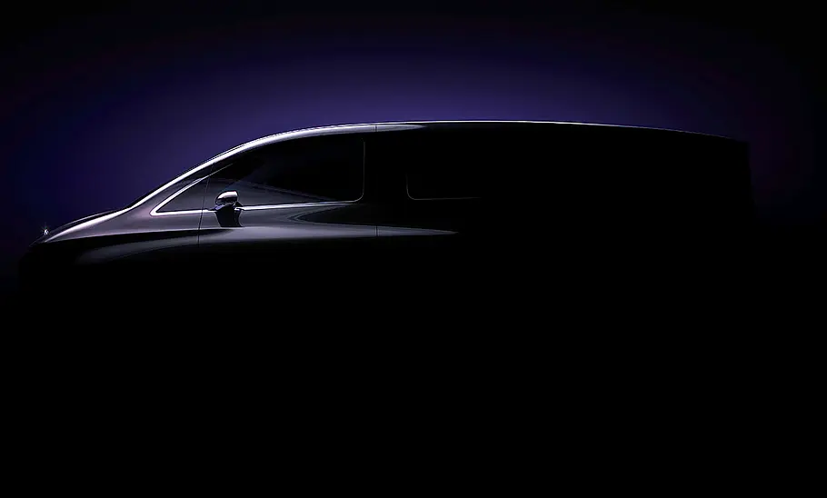 Mercedes Marco Polo (2026) Das Bild zeigt den Umriss der Front und des Dachs des Mercedes Van.EA (2025).