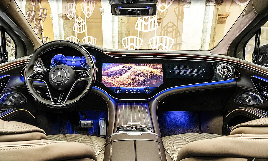 Mercedes-Maybach EQS SUV (2023) Mercedes-Maybach EQS SUV (2023); Cockpit