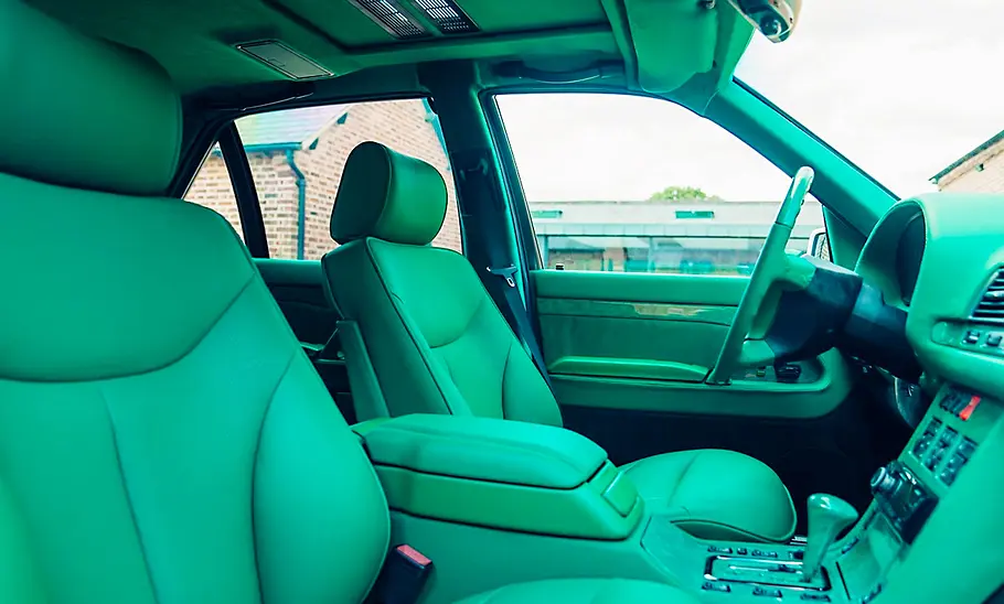 Der Innenraum des Mercedes S600L Estate.