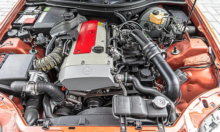 Mercedes SLK 230 Kompressor Der Motor des Mercedes SLK 230 Kompressor.