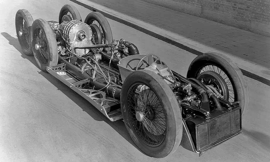 Mercedes-Benz T 80 Der Mercedes-Benz T 80 von schräg oben.