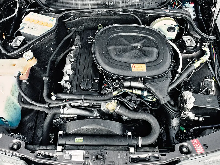 Mercedes Tuner 80er AMG Bilder Vergleich 190 E AMG Motor