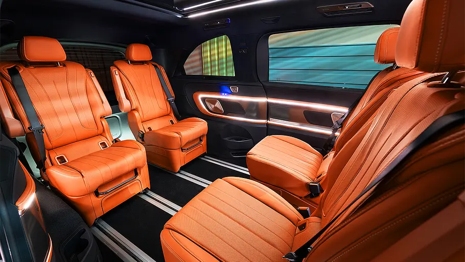 Mercedes VLE (2026) Blick in den Fondbereich im Innenraum des Mercedes VLE (2026).