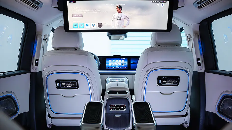 Blick in den Fondbereich im Innenraum des Mercedes VLE (2026).