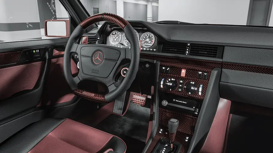 Das Cockpit des Mercedes W124 von Mozy