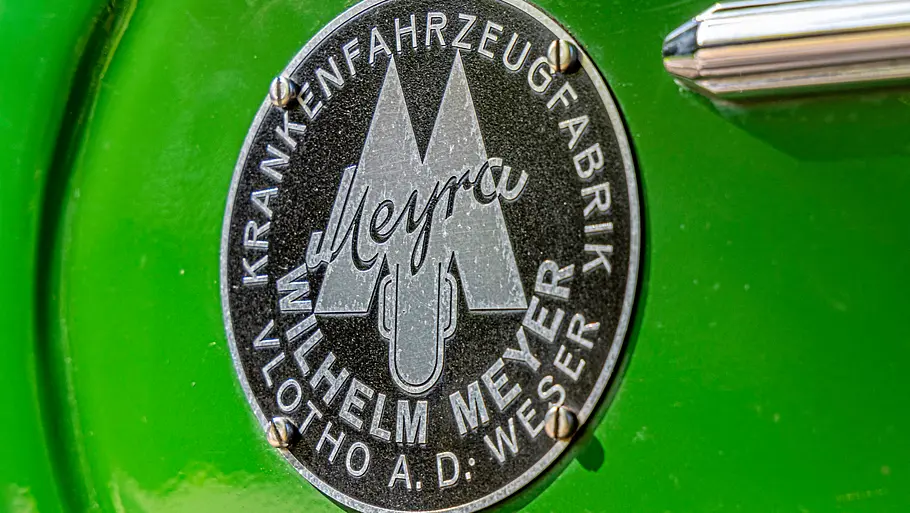 Meyra 56 Das Markenlogo der Meyra 56