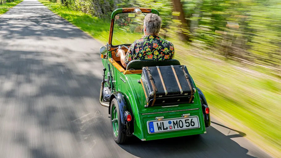 Meyra 56 Die Meyra 56 fahrend von hinten