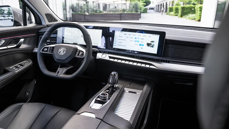 MG S9 PHEV Das Cockpit des MG S9 PHEV.