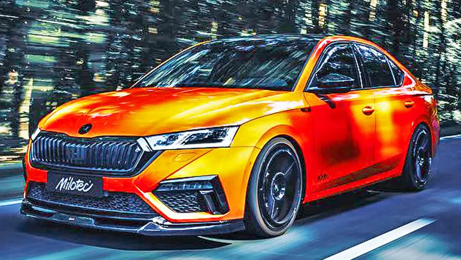 Der Milotec Skoda Octavia RS fahrend von vorne.
