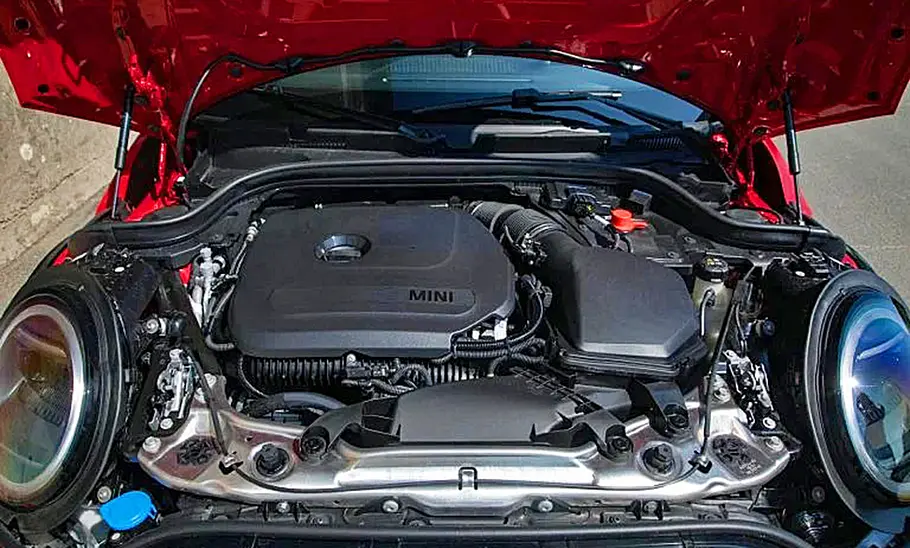 Der Motor des Mini Cooper S (F66) von Maxi-Tuner