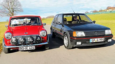 Mini Cooper S vs. Peugeot 205 GTi 1.9 - Foto: AUTO ZEITUNG