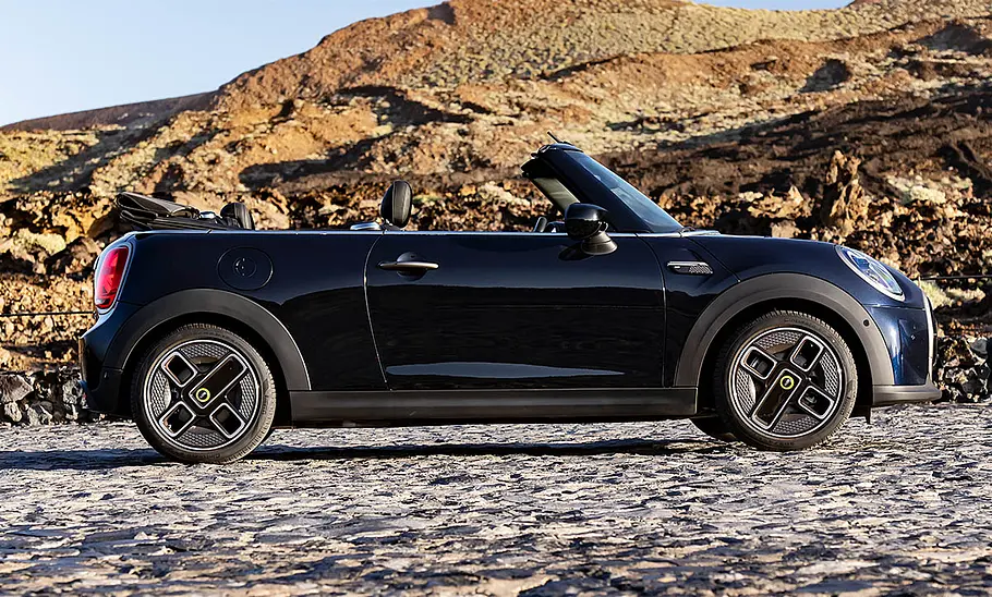 Mini Cooper SE Cabrio (2023)