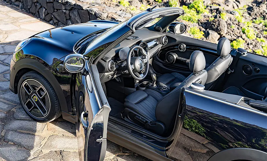 Mini Cooper SE Cabrio (2023)