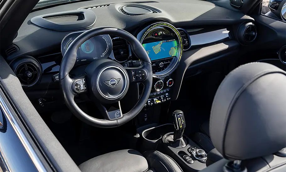 Mini Cooper SE Cabrio (2023)