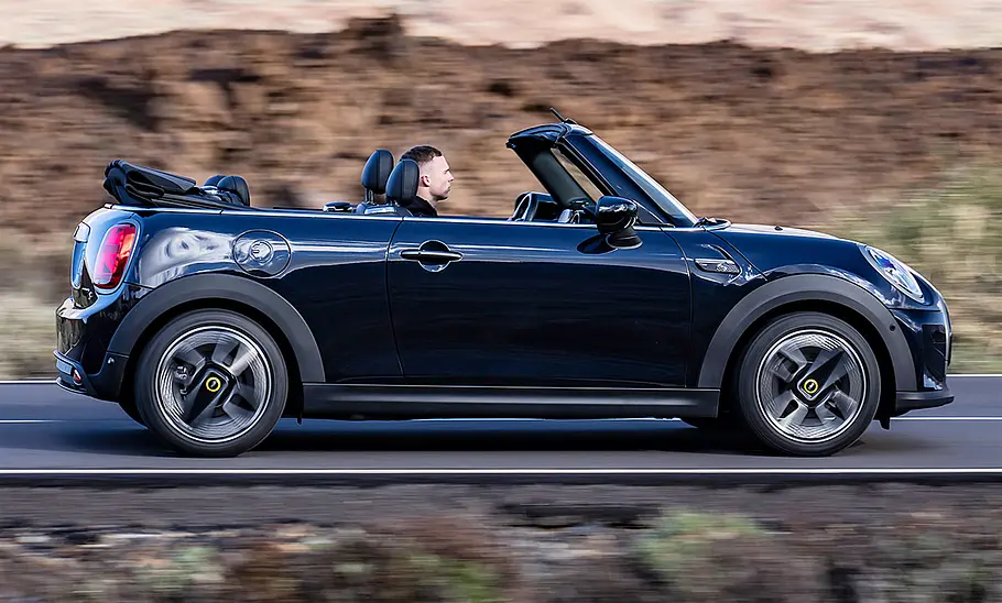 Mini Cooper SE Cabrio (2023)