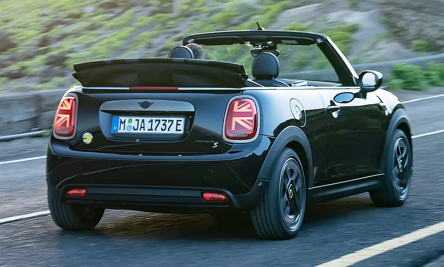 Mini Cooper SE Cabrio (2023)