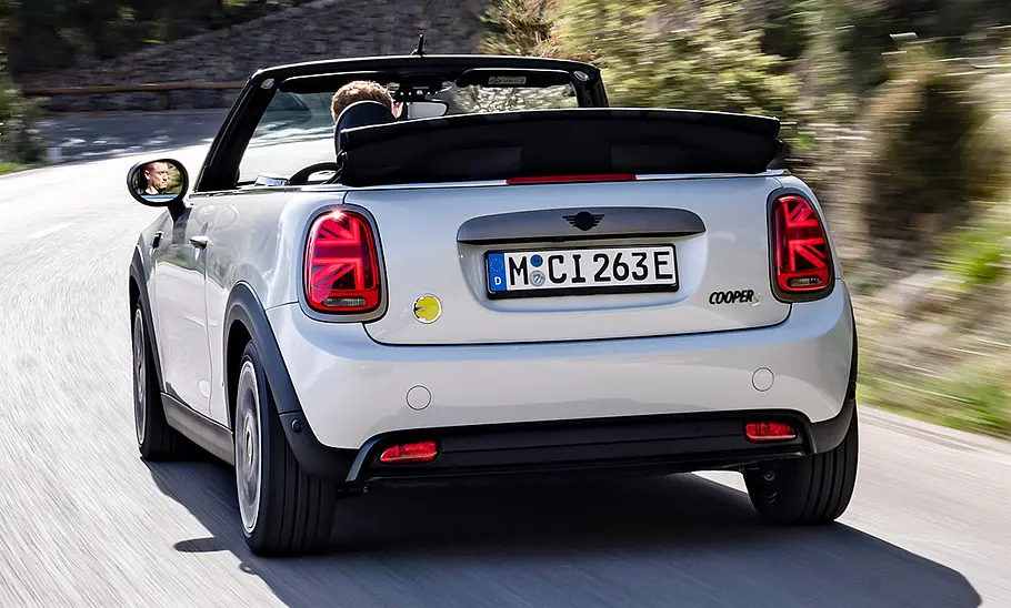 Mini Cooper SE Cabrio (2023)