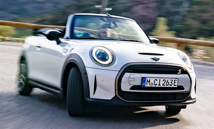 Mini Cooper SE Cabrio (2023)