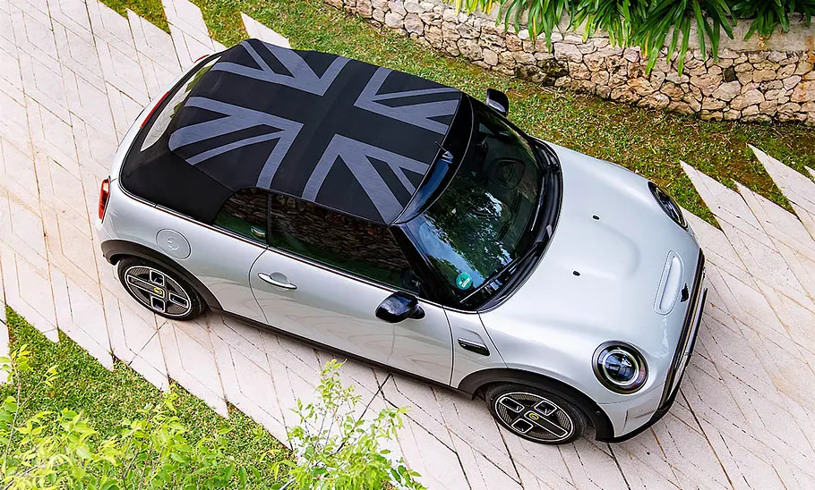 Mini Cooper SE Cabrio (2023)
