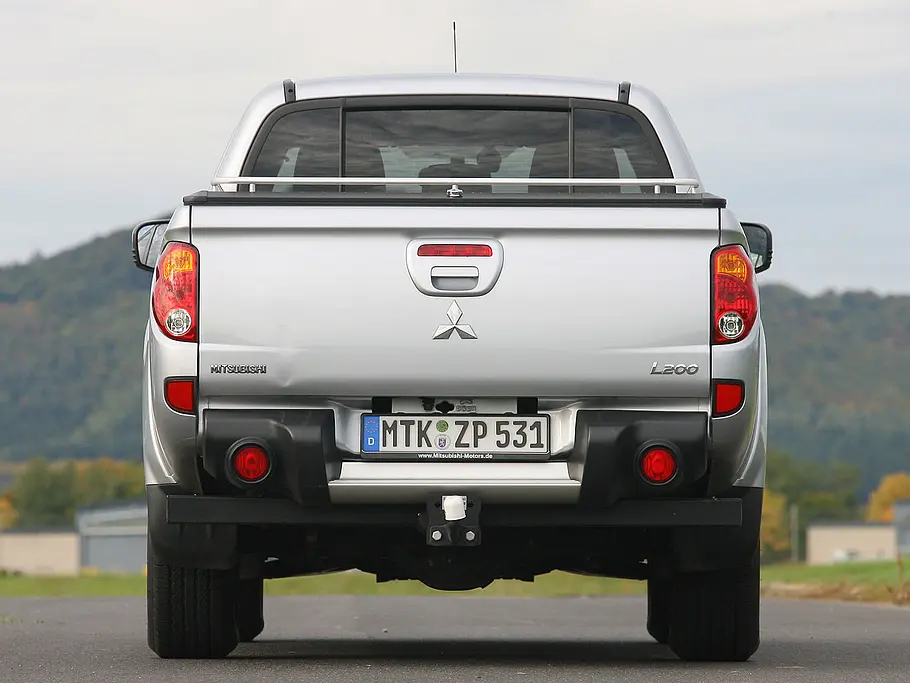 Mitsubishi L200 2.5 DI-D+ Mitsubishi L200 2.5 DI-D+ in 11,6 s auf 100 km/h