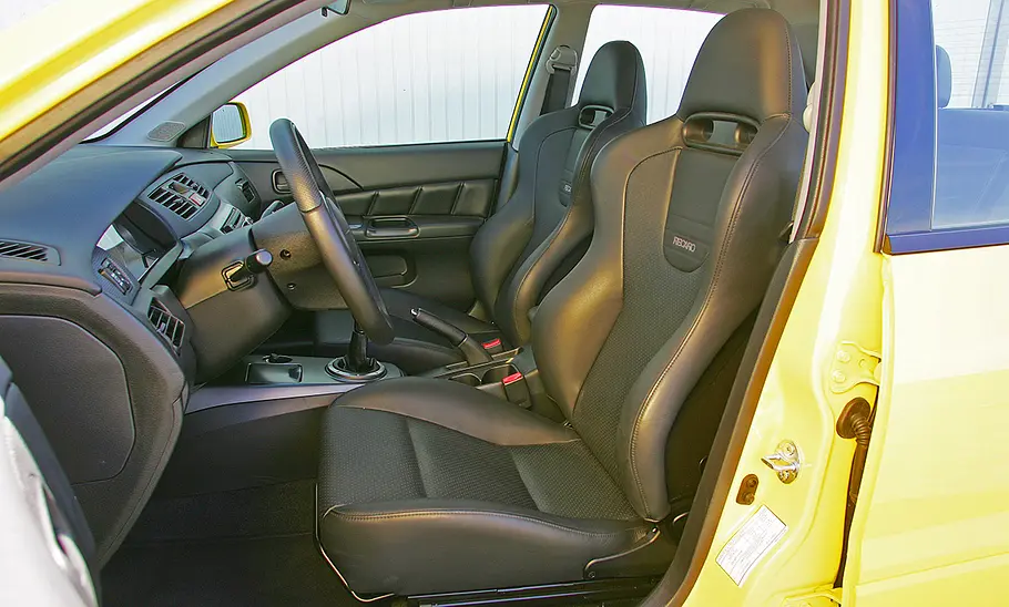 Mitsubishi Lancer Evo VIII Die Sitze des Mitsubishi Lancer Evo VIII.