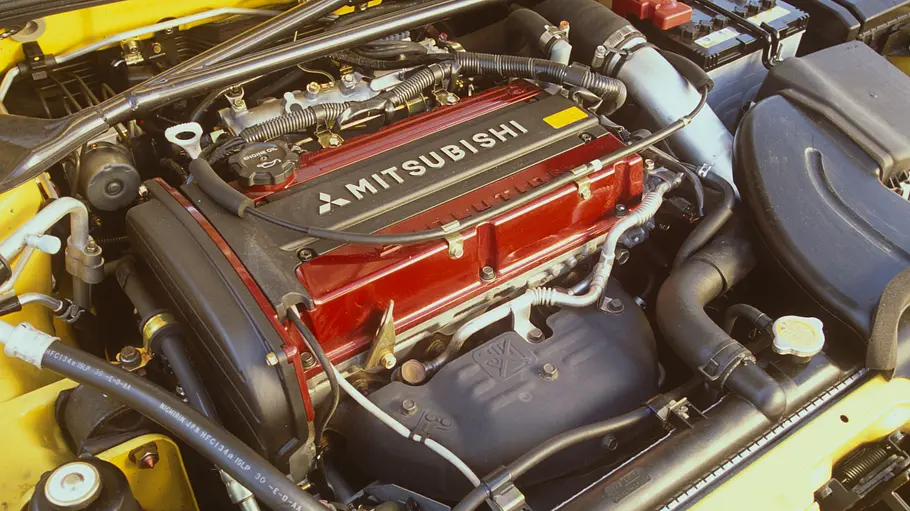 Der Motor des Mitsubishi Lancer Evo VII.