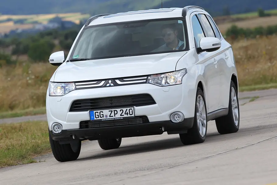 Mitsubishi Outlander 2.2 Di-D Vergleich SUV ASX 1.8 DI-D Komfort