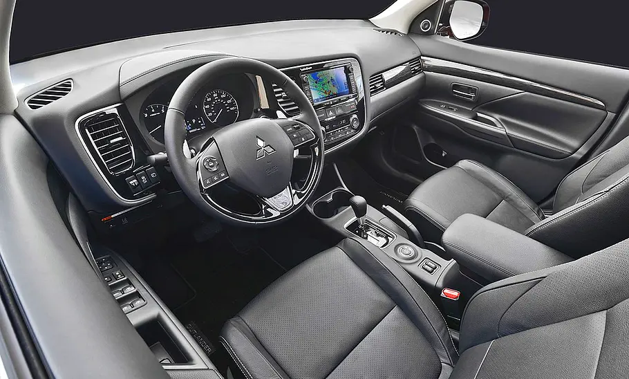 Mitsubishi Outlander Facelift (2015) Mitsubishi Outlander Facelift (2015)