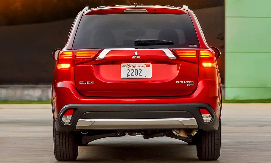 Mitsubishi Outlander Facelift (2015) Mitsubishi Outlander Facelift (2015)