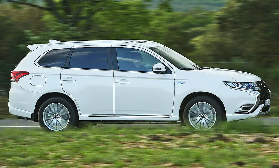 Mitsubishi Outlander (2018)