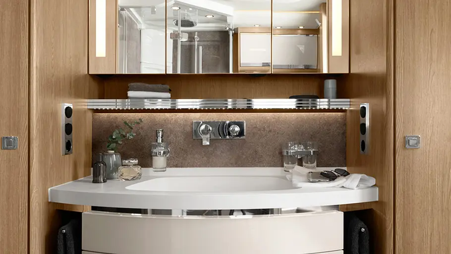 Morelo Empire 110 GSB Die Innenaufnahme zeigt das Bad des Morelo Empire 110 GSB.