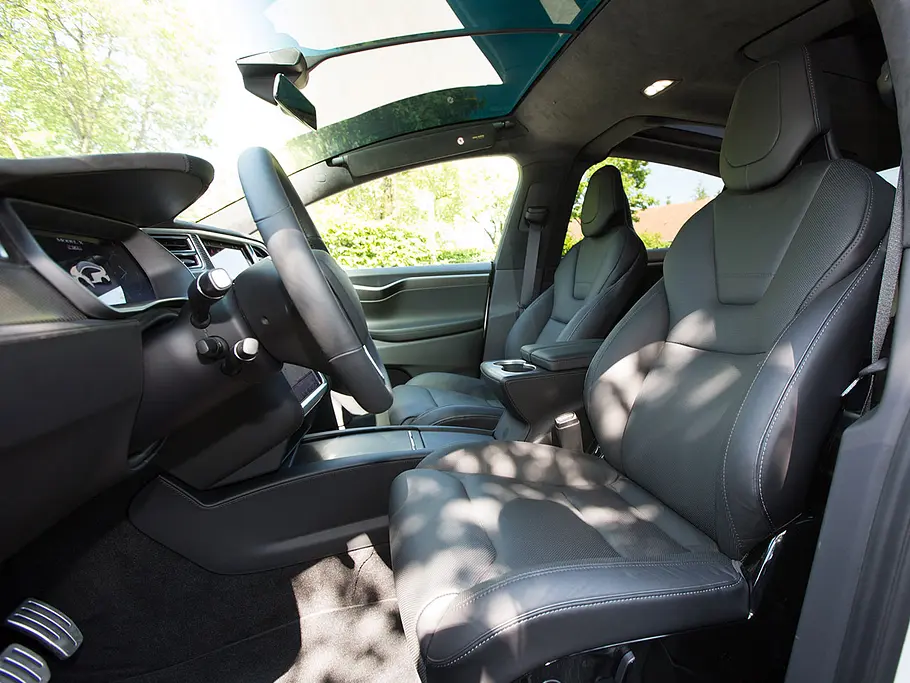 Neues Tesla Model X