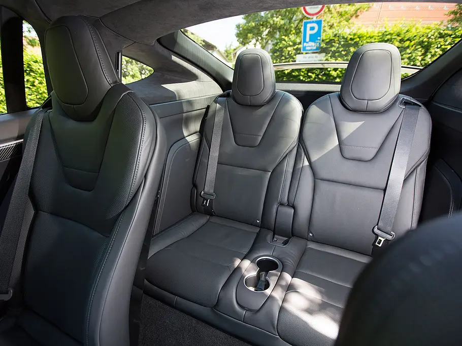 Neues Tesla Model X