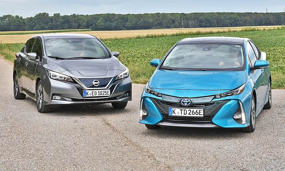 Nissan Leaf/Toyota Prius Nissan Leaf/Toyota Prius