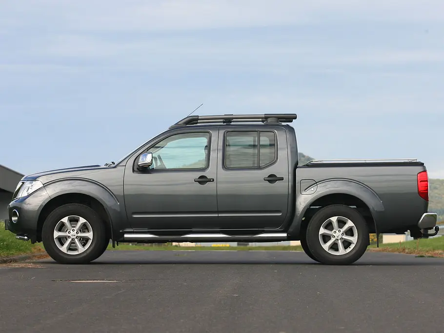 Nissan Navara 2.5 dCi Nissan Navara 2.5 dCi in 11,7 s auf 100 km/h