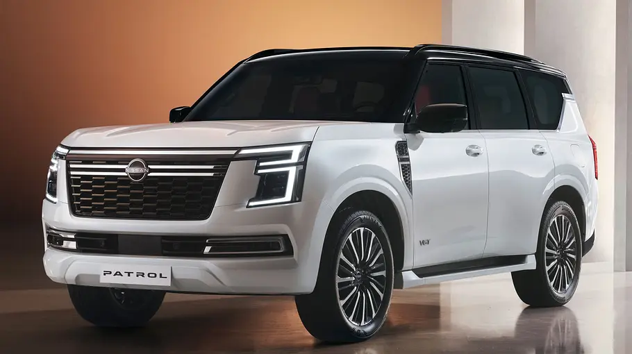 Nissan Patrol statisch von schräg vorne fotografiert. 