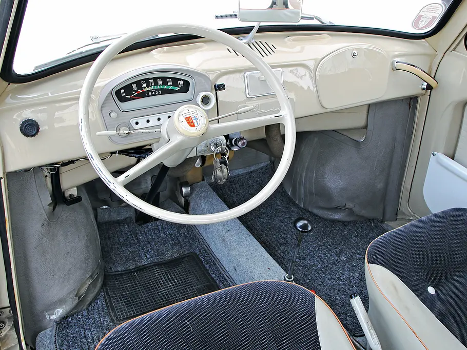NSU Prinz Bilder Fahrbericht technische Daten Cockpit