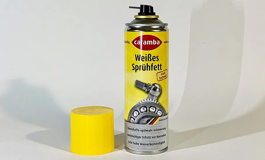 Caramba Weißes Sprühfett dAS Caramba Weißes Sprühfett vor hellem Hintergrund.