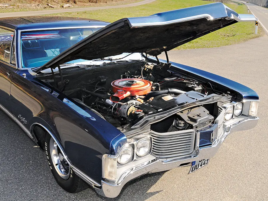 Oldsmobile 98 Holiday Hardtop Coupé Oldsmobile 98 Holiday Hardtop Coupe Bilder Fahrbericht