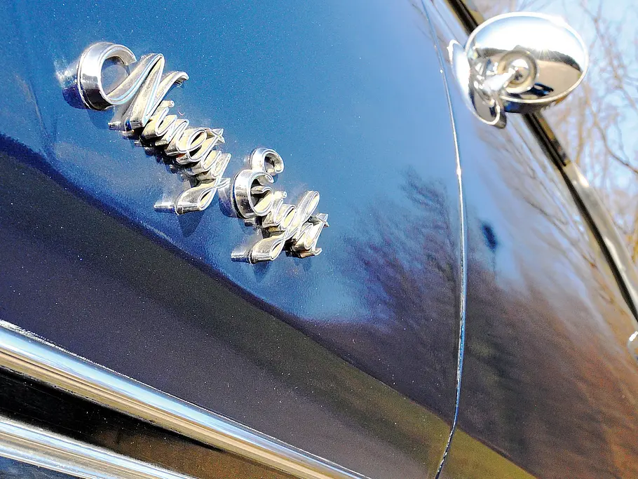 Oldsmobile 98 Holiday Hardtop Coupé Oldsmobile 98 Holiday Hardtop Coupe Bilder Fahrbericht Schriftzug