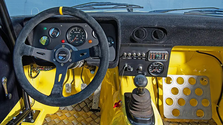 Das Cockpit des Irmscher Opel Ascona A.